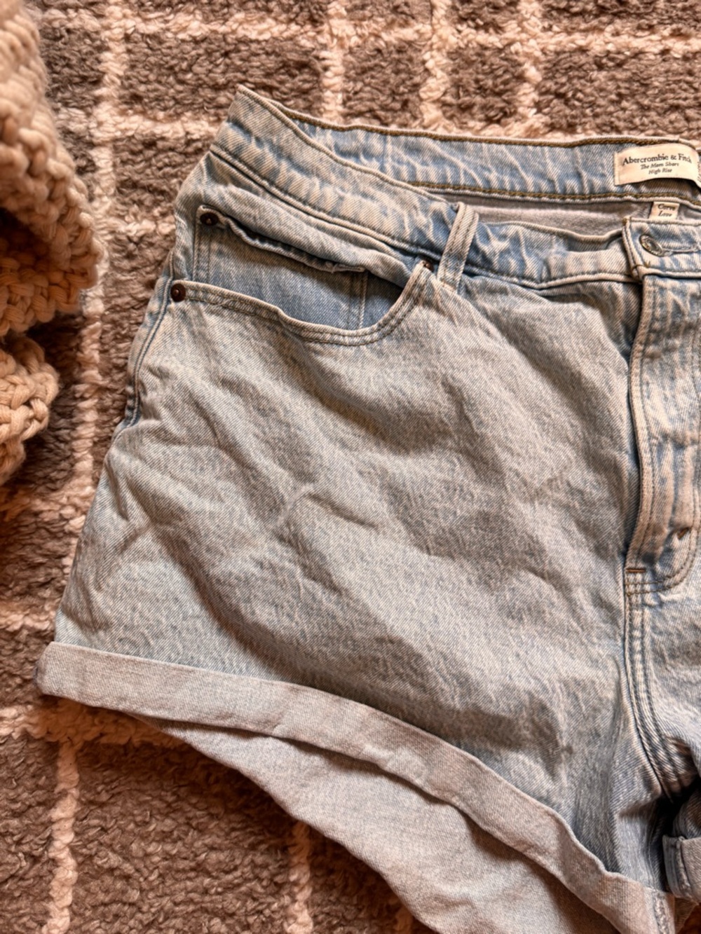 Abercrombie & Fitch Light Wash Rolled-Hem Denim Shorts